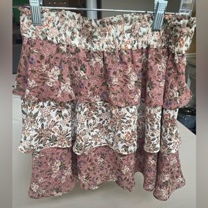 Show Me Your MuMu Amy Tiered
Mini Skirt Floral Print Mix ~ SizeXS